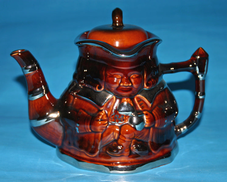 Toby teapot in treacle glaze