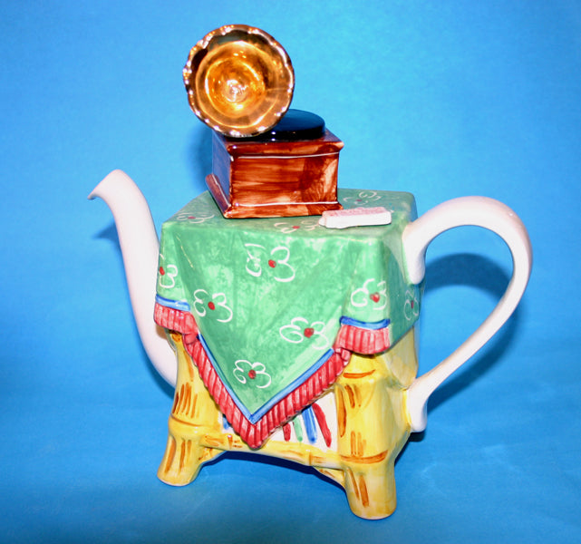 Richard Parrington Butcher Block top teapot